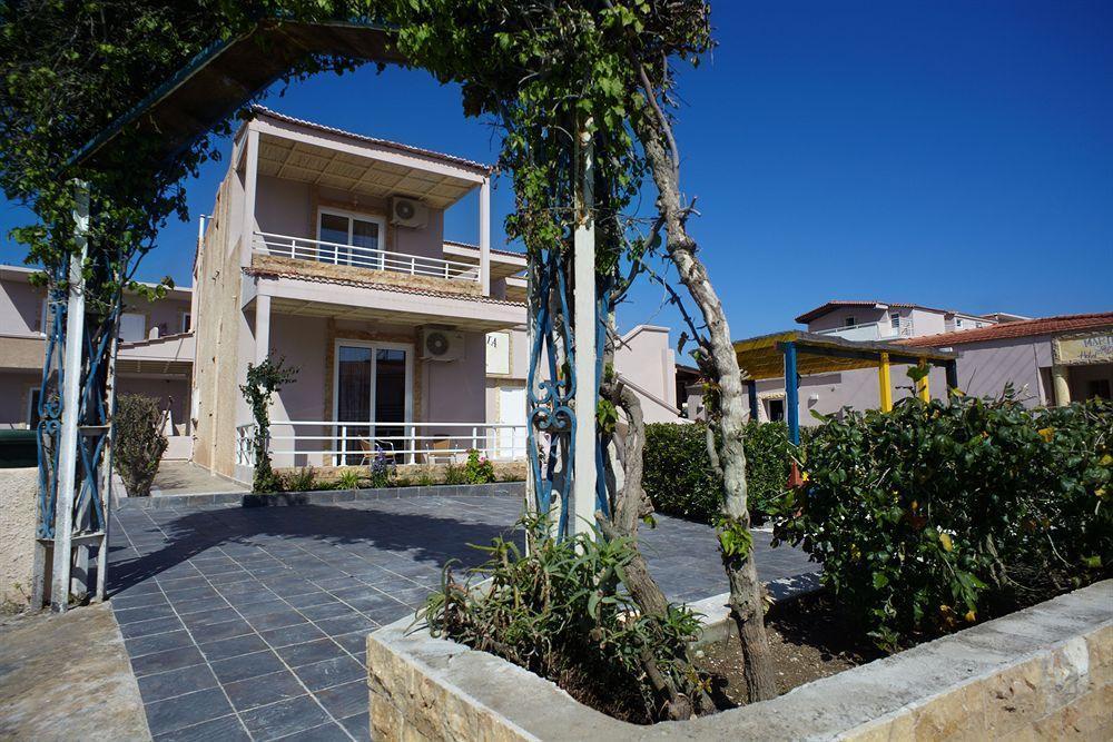 Marietta Hotel Apartments Pastida Esterno foto